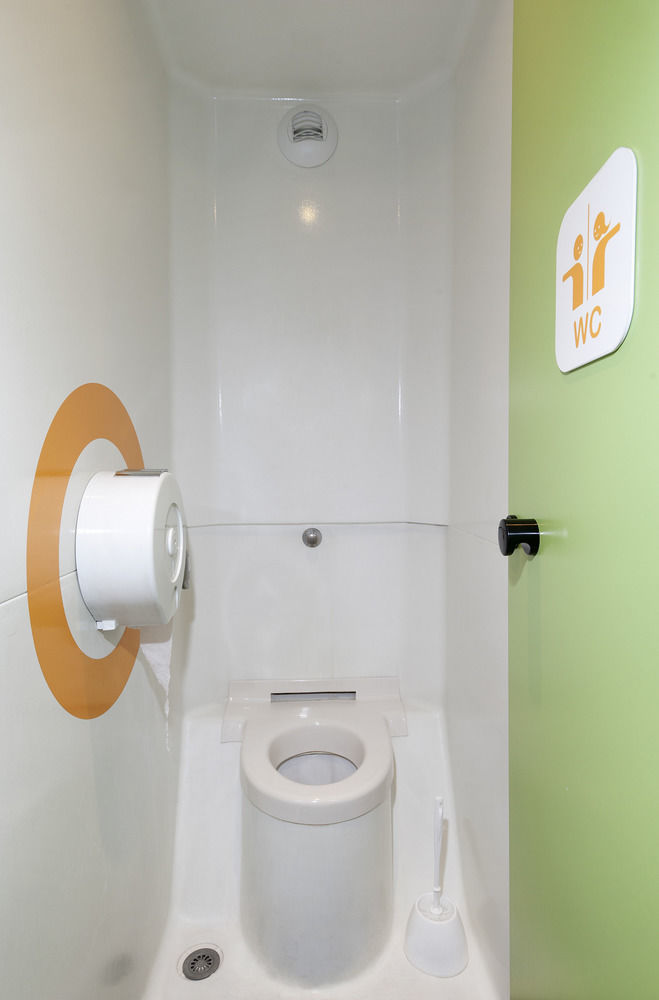 Enzo Hotel 1Er Prix Coudes エクステリア 写真